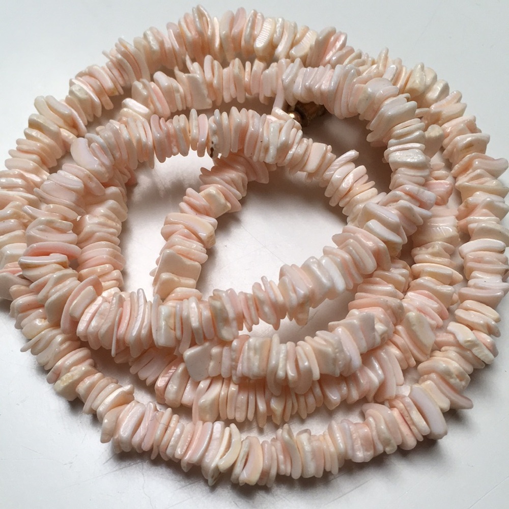 Pink sea shell necklace